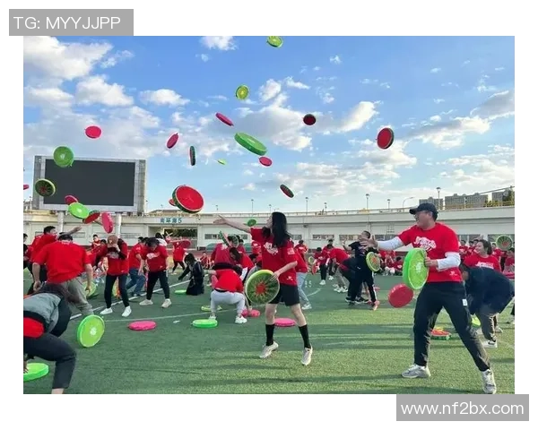 武汉飞盘队在极限运动会中的团队协作表现分析与点评